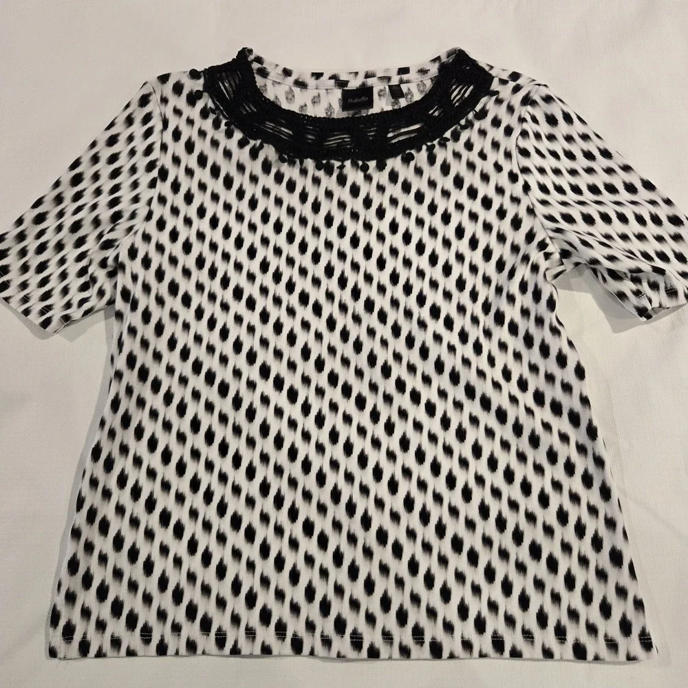 Rafaella Ladies Top White w/ Black Blurred Dots Embroidered Collar Side Slits XL